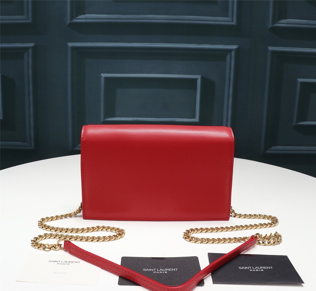 スーパーコピー代引き対応 YSL イヴサンローラン バッグ 実物の写真 N品後払い国内発送送料無料安全必ず届く信用できるサイト