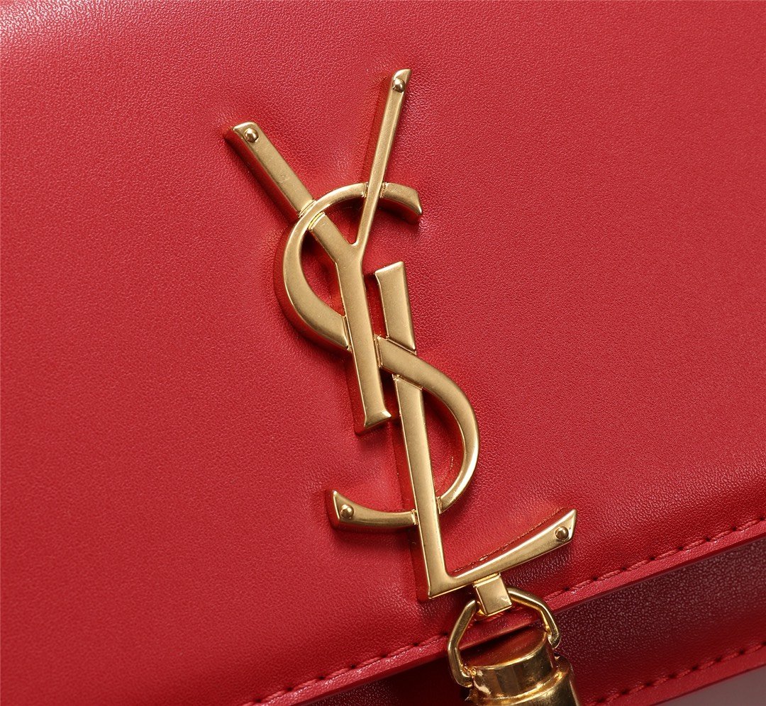 スーパーコピー代引き対応 YSL イヴサンローラン バッグ 実物の写真 N品後払い国内発送送料無料安全必ず届く信用できるサイト