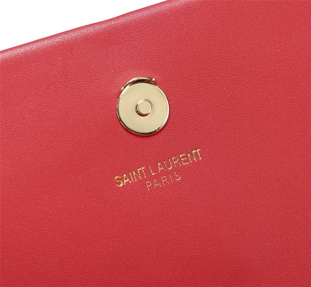 スーパーコピー代引き対応 YSL イヴサンローラン バッグ 実物の写真 N品後払い国内発送送料無料安全必ず届く信用できるサイト