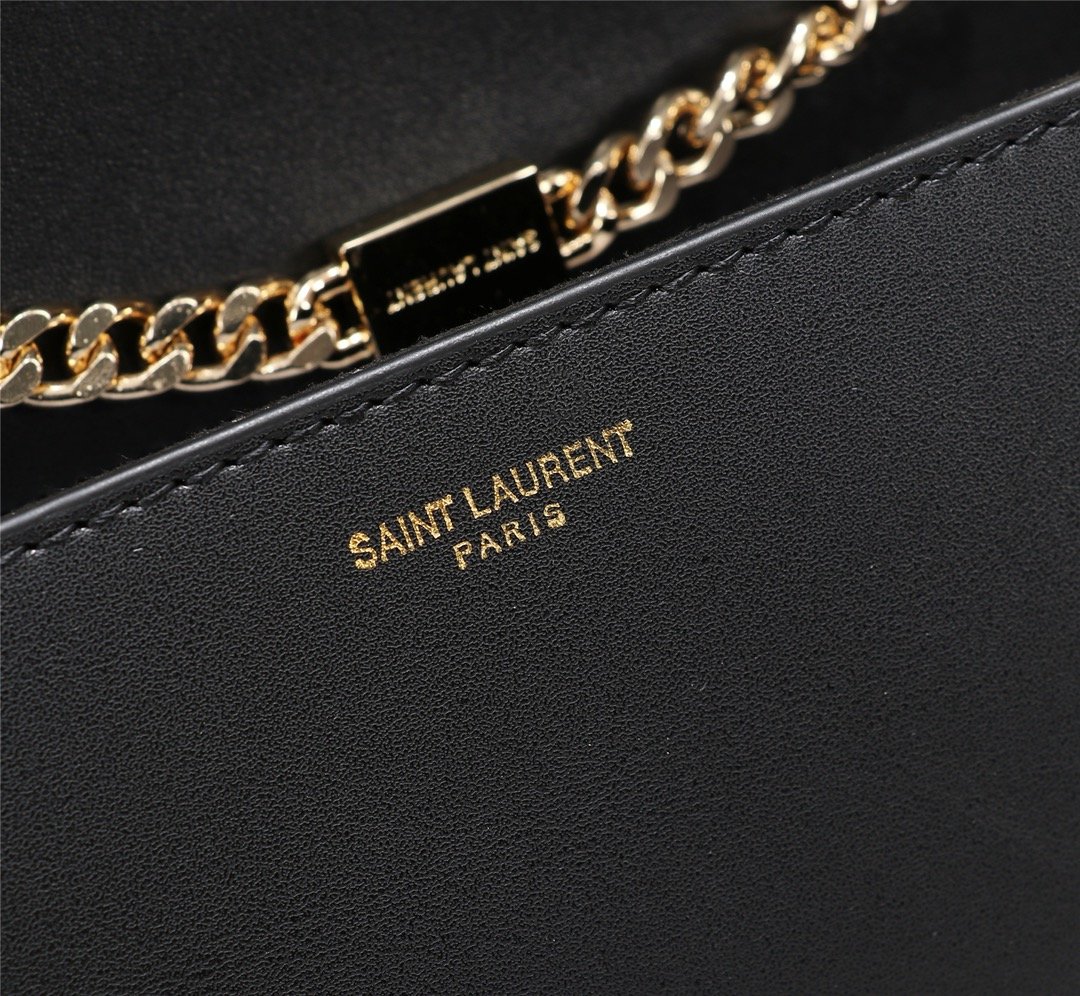 スーパーコピー代引き対応 YSL イヴサンローラン バッグ 実物の写真 N品後払い国内発送送料無料安全必ず届く信用できるサイト