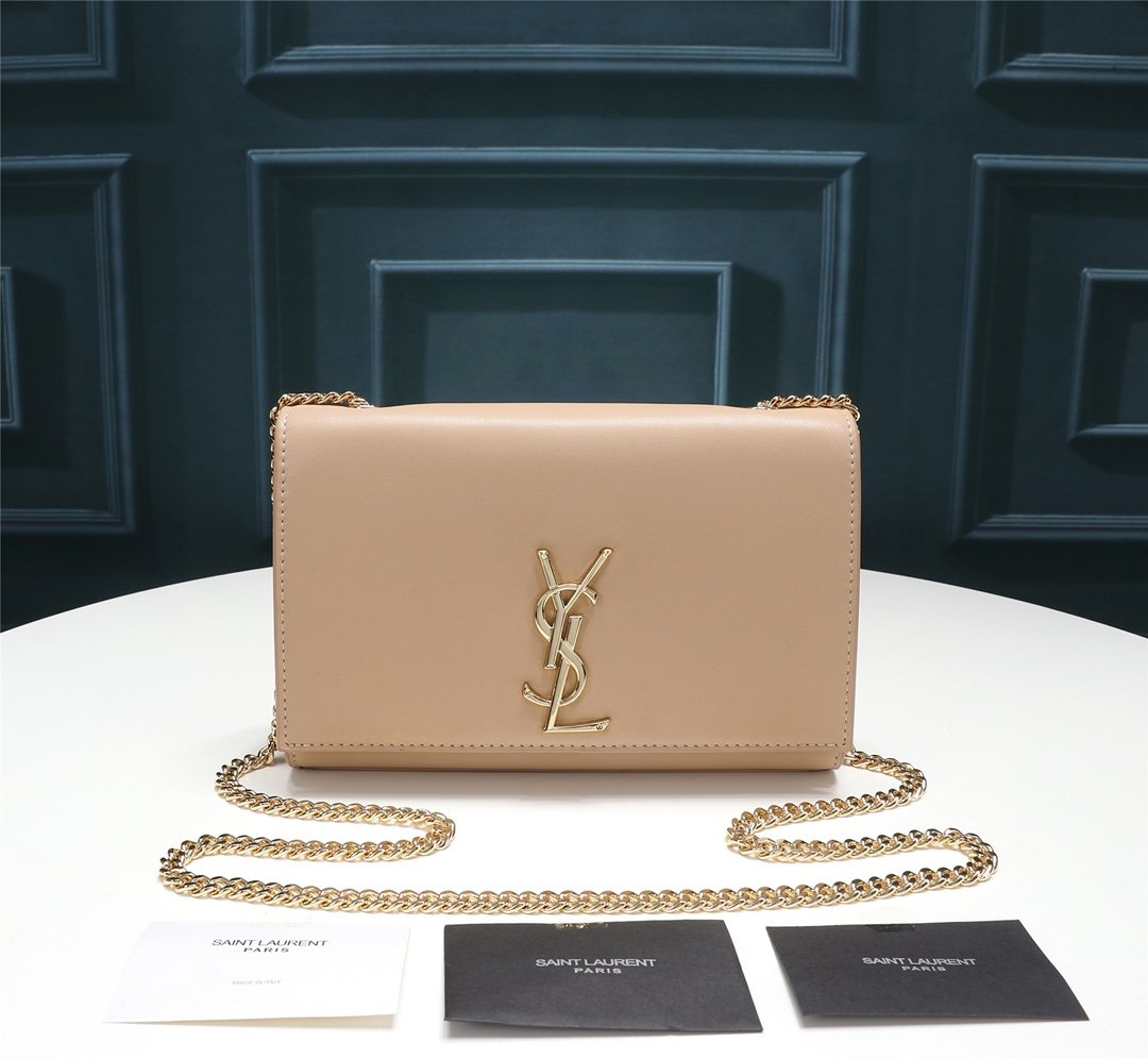 スーパーコピー代引き対応 YSL イヴサンローラン バッグ 実物の写真 N品後払い国内発送送料無料安全必ず届く信用できるサイト