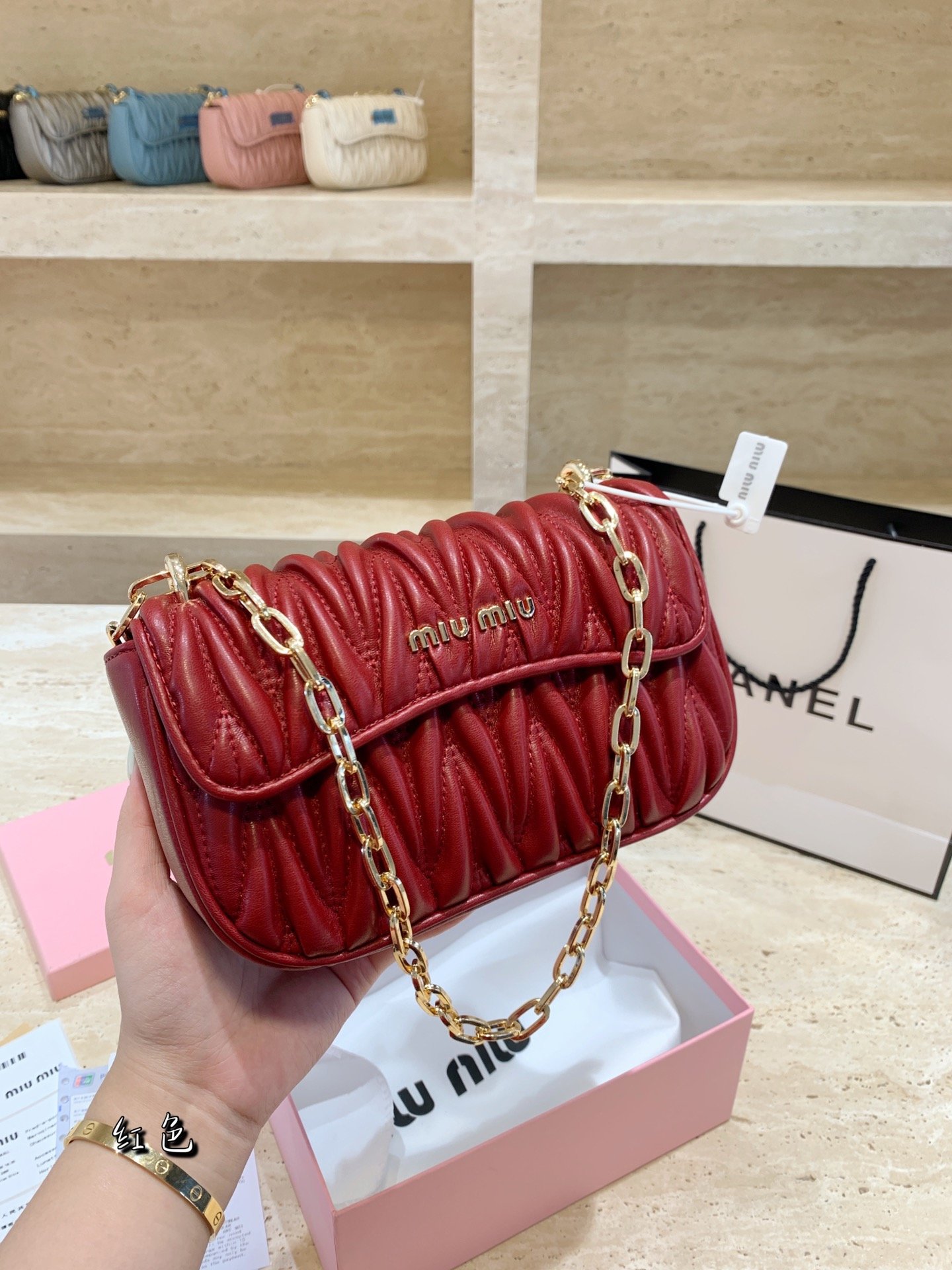ばれない おすすめMIUMIU ミュウミュウ ショルダーバッグ レディース 実物の写真スーパーコピーバッグN品代引き対応国内発送後払い安全必ず届く人気サイト