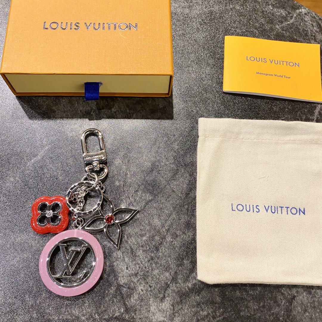 今年人気定番ルイヴィトン Louis Vuittonキーホルダー実物の写真スーパーコピーN品代引き可能国内発送後払い安全必ず届く優良サイト