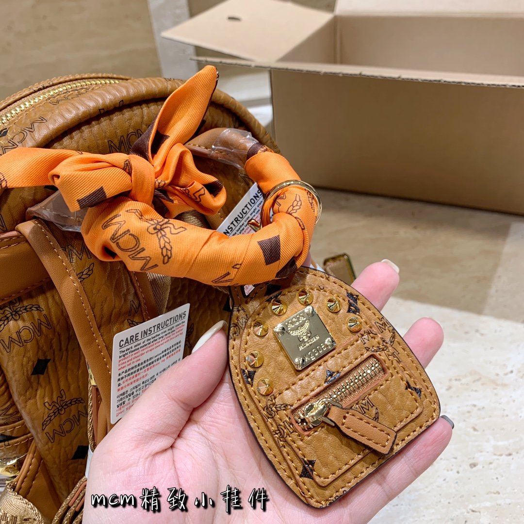 今年人気定番ルイヴィトン Louis Vuittonキーホルダー実物の写真スーパーコピーN品代引き可能国内発送後払い安全必ず届く優良サイト