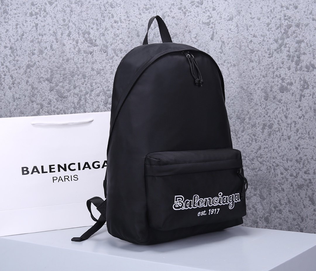 超スーパーコピー後払い国内発送 Balenciaga バレンシアガ バッグ 実物の写真 N品代引き対応送料無料安全必ず届く信用できるサイト