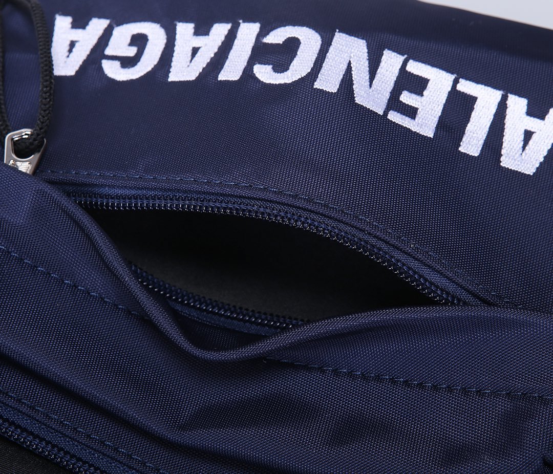 超スーパーコピー後払い国内発送 Balenciaga バレンシアガ バッグ 実物の写真 N品代引き対応送料無料安全必ず届く信用できるサイト