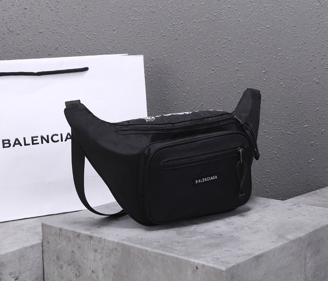 超スーパーコピー後払い国内発送 Balenciaga バレンシアガ バッグ 実物の写真 N品代引き対応送料無料安全必ず届く信用できるサイト