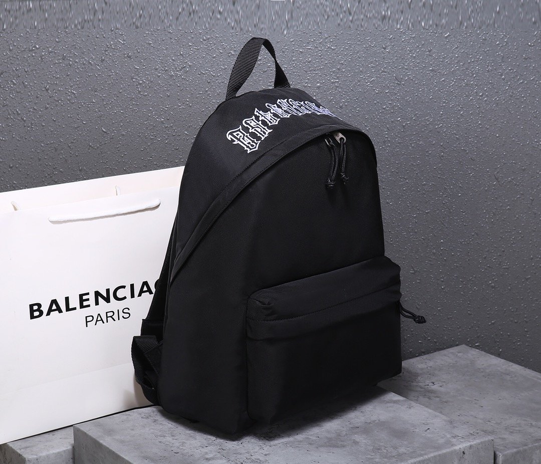 超スーパーコピー後払い国内発送 Balenciaga バレンシアガ バッグ 実物の写真 N品代引き対応送料無料安全必ず届く信用できるサイト