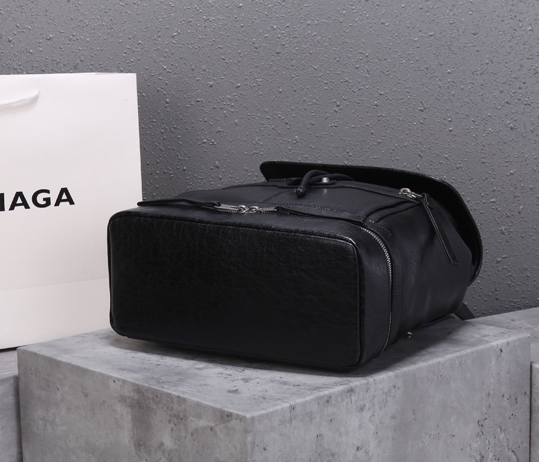 超スーパーコピー後払い国内発送 Balenciaga バレンシアガ バッグ 実物の写真 N品代引き対応送料無料安全必ず届く信用できるサイト