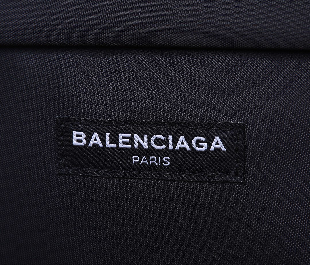 超スーパーコピー後払い国内発送 Balenciaga バレンシアガ バッグ 実物の写真 N品代引き対応送料無料安全必ず届く信用できるサイト