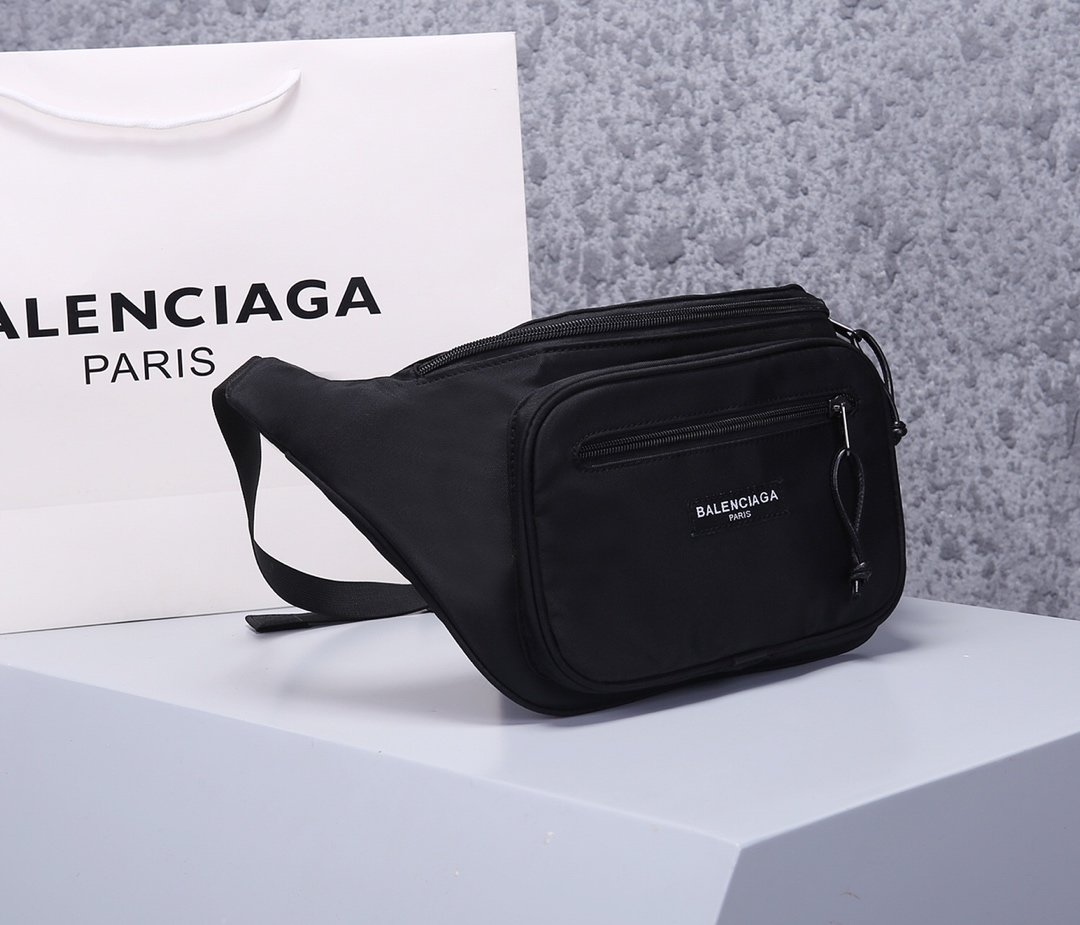 超スーパーコピー後払い国内発送 Balenciaga バレンシアガ バッグ 実物の写真 N品代引き対応送料無料安全必ず届く信用できるサイト