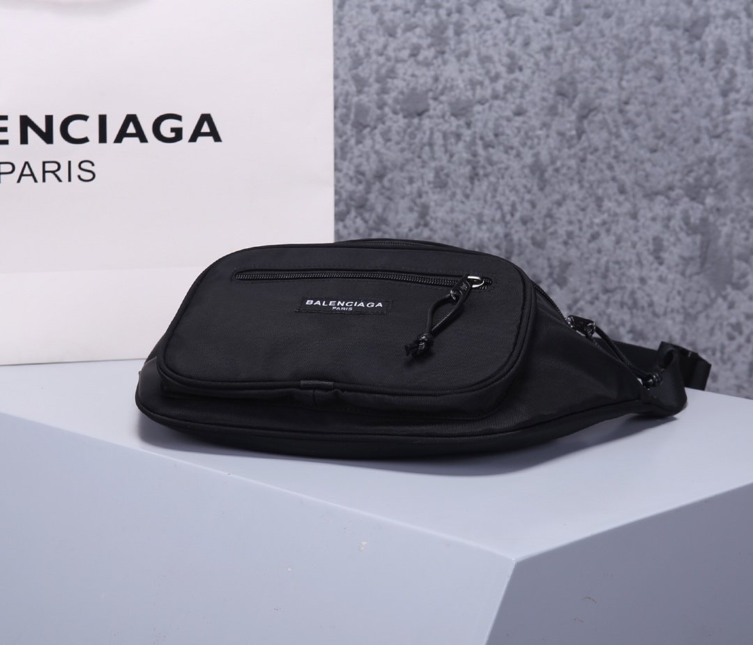 超スーパーコピー後払い国内発送 Balenciaga バレンシアガ バッグ 実物の写真 N品代引き対応送料無料安全必ず届く信用できるサイト