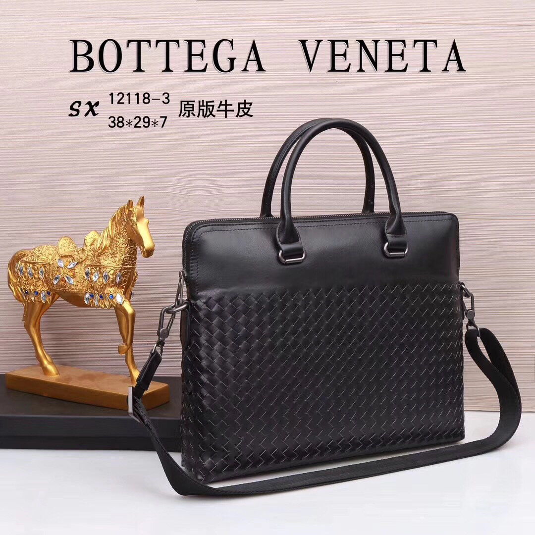 スーパーコピー代引き対応 ボッテガ・ヴェネタ  Bottega Veneta バッグ 実物の写真 N品後払い国内発送送料無料安全必ず届く信用できるサイト