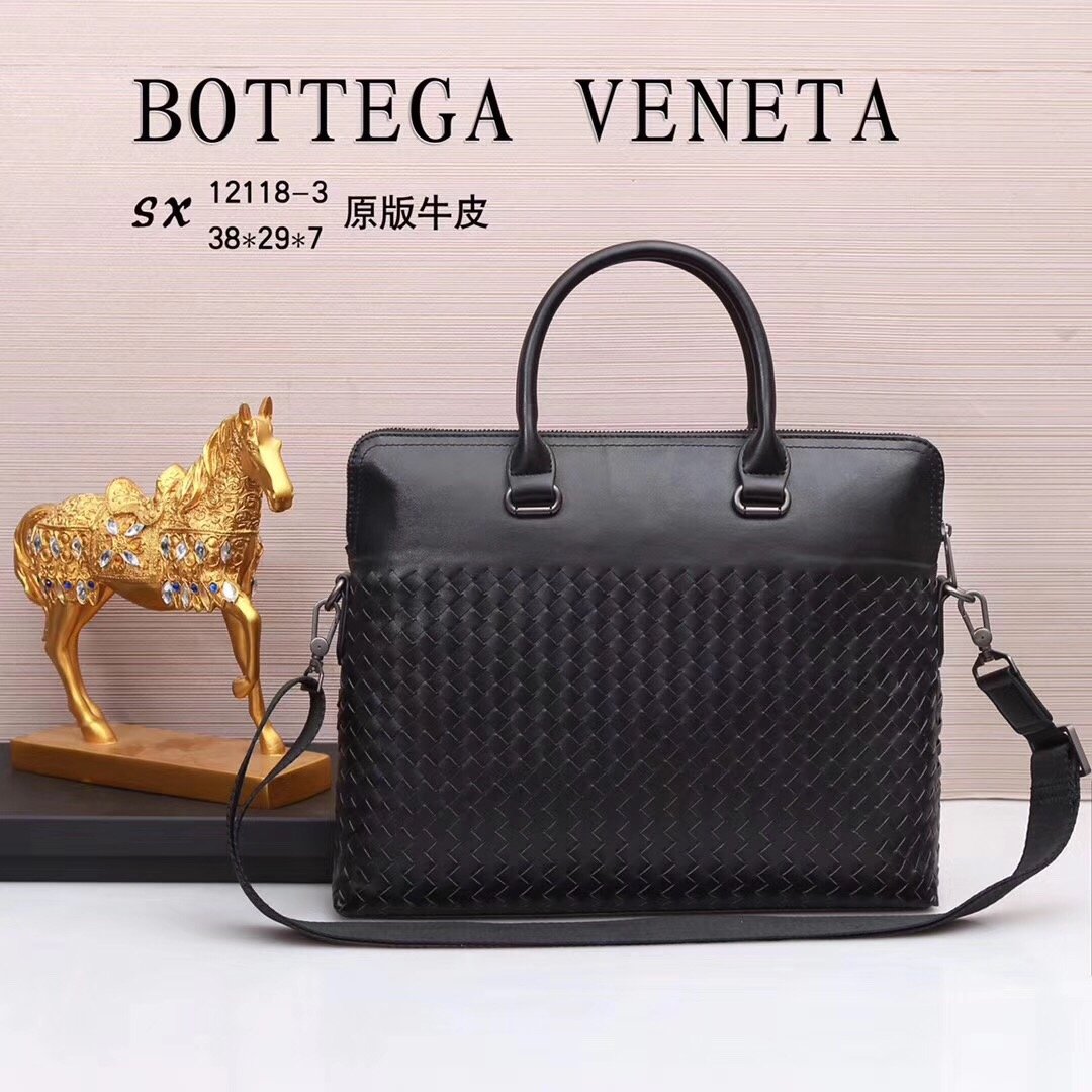 スーパーコピー代引き対応 ボッテガ・ヴェネタ  Bottega Veneta バッグ 実物の写真 N品後払い国内発送送料無料安全必ず届く信用できるサイト