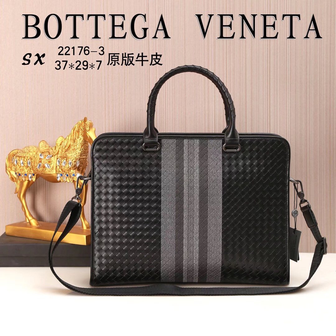 スーパーコピー代引き対応 ボッテガ・ヴェネタ  Bottega Veneta バッグ 実物の写真 N品後払い国内発送送料無料安全必ず届く信用できるサイト