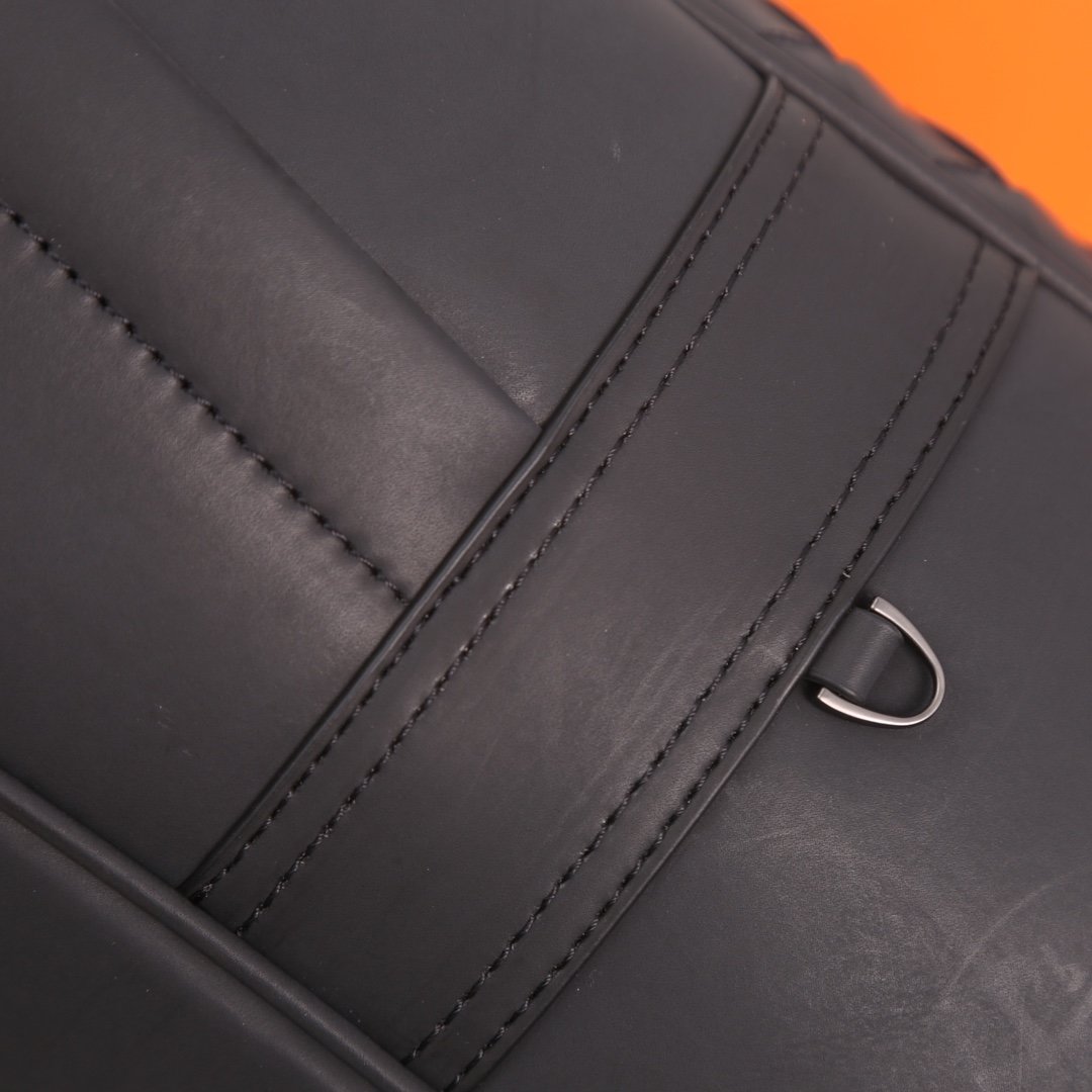 スーパーコピー代引き対応 ボッテガ・ヴェネタ  Bottega Veneta バッグ 実物の写真 N品後払い国内発送送料無料安全必ず届く信用できるサイト