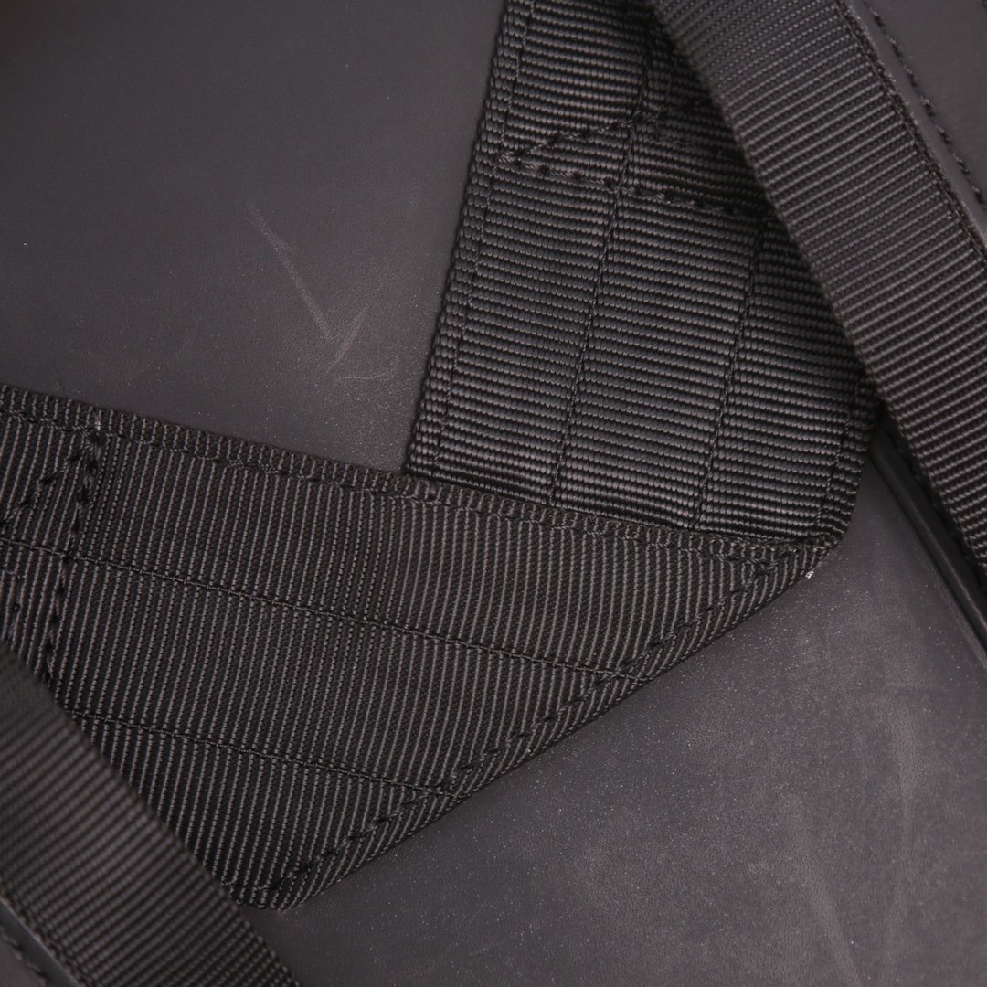 スーパーコピー代引き対応 ボッテガ・ヴェネタ  Bottega Veneta バッグ 実物の写真 N品後払い国内発送送料無料安全必ず届く信用できるサイト