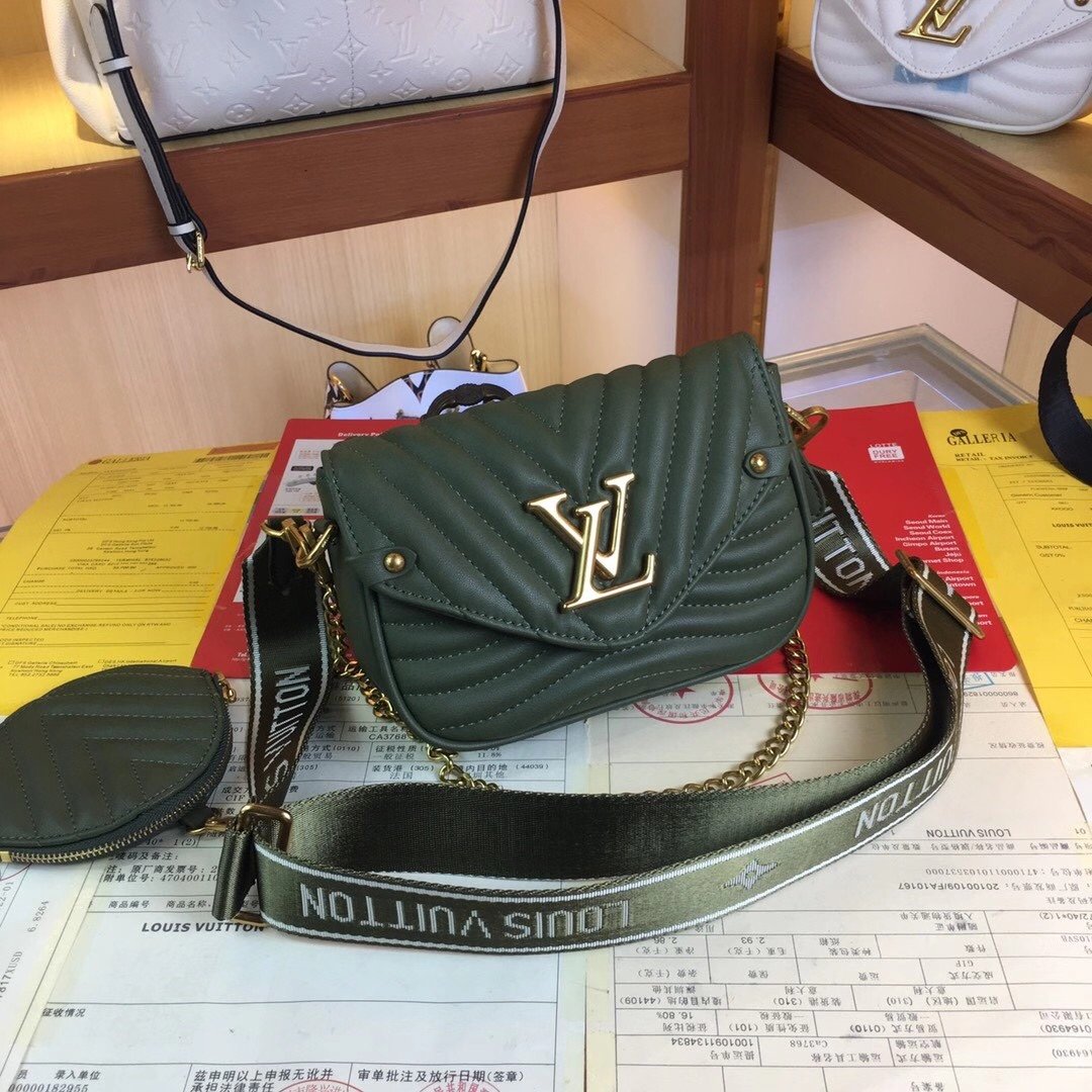 送料無料新入荷ルイヴィトンLouis Vuittonショルダーバッグ スーパーコピー財布代引き可能国内発送後払い安全必ず届く信用できるサイト