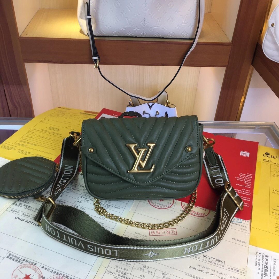 送料無料新入荷ルイヴィトンLouis Vuittonショルダーバッグ スーパーコピー財布代引き可能国内発送後払い安全必ず届く信用できるサイト