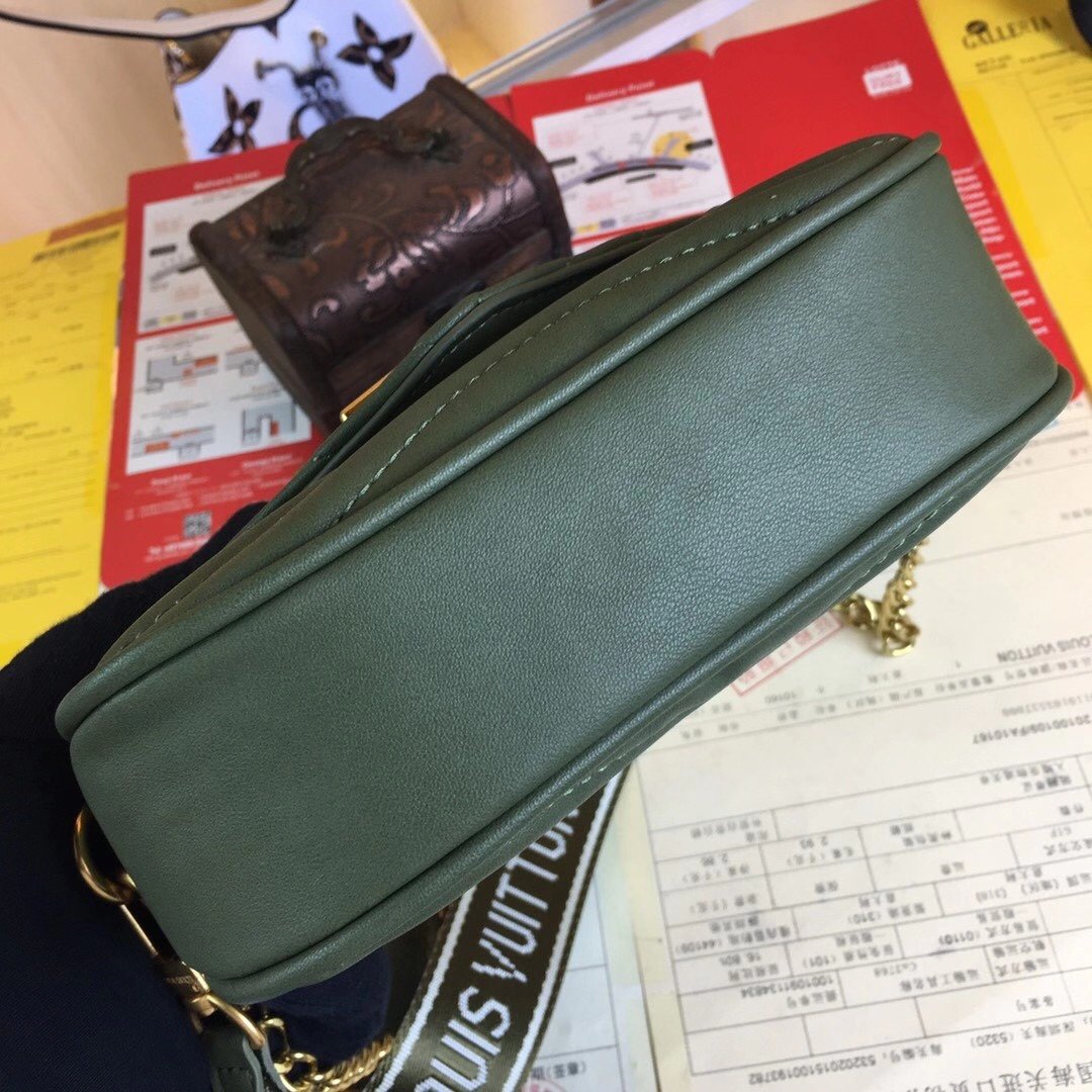 送料無料新入荷ルイヴィトンLouis Vuittonショルダーバッグ スーパーコピー財布代引き可能国内発送後払い安全必ず届く信用できるサイト