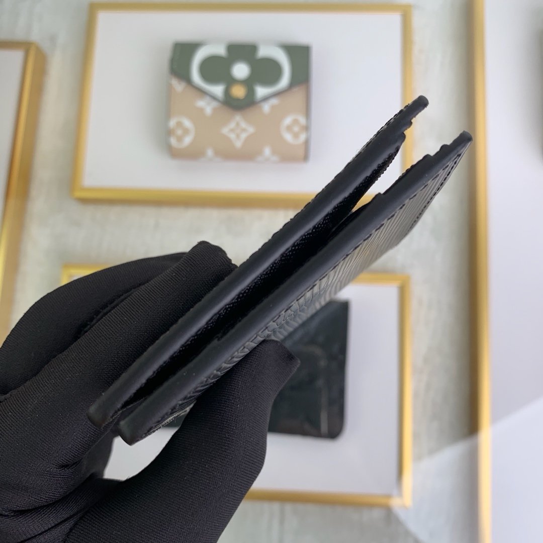 送料無料新入荷ルイヴィトンLouis Vuitton財布実物の写真スーパーコピー代引き可能国内発送後払い安全必ず届く信用できるサイトト