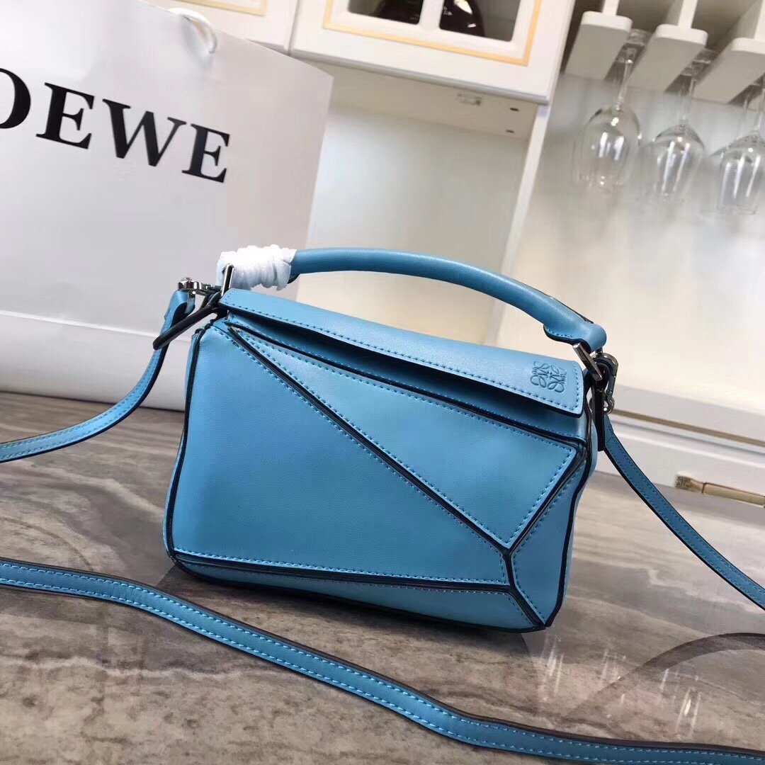 送料無料新入荷Loeweロエベスーパーコピー代引き可能国内発送後払い安全必ず届く信用できるサイトト