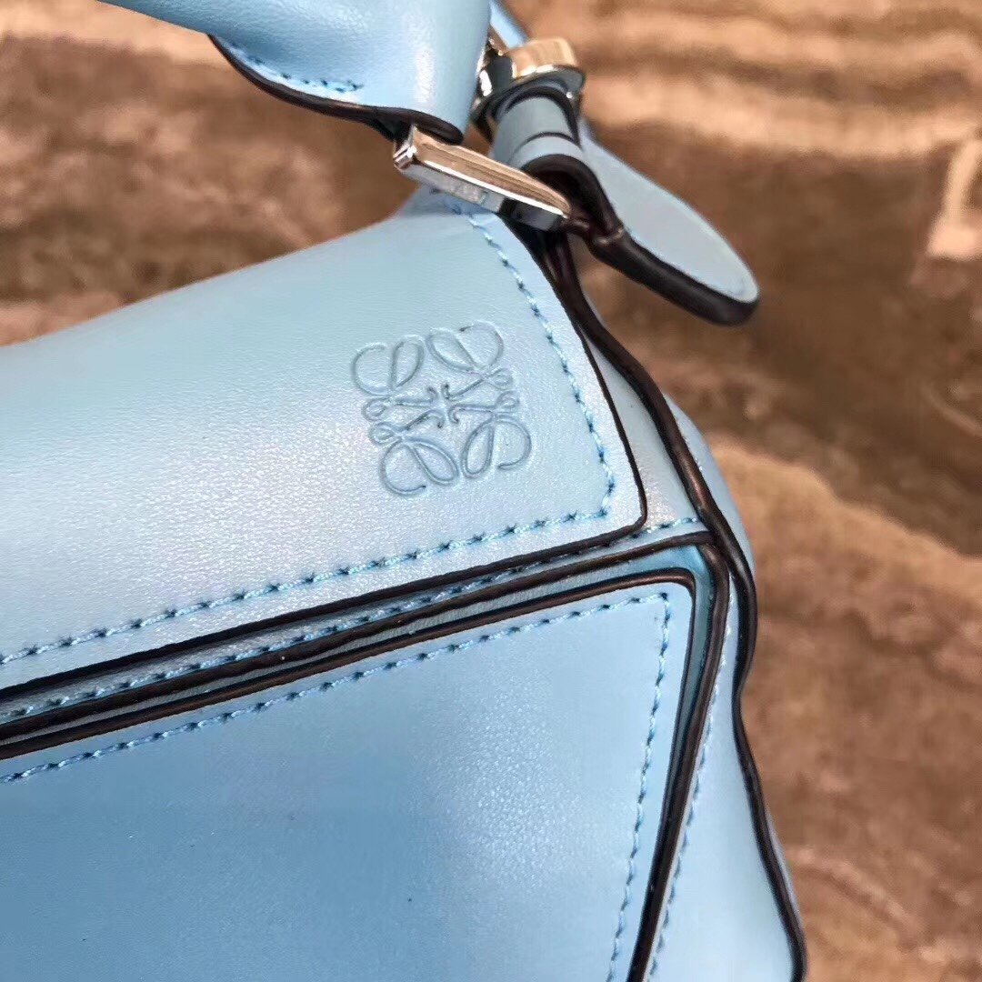 送料無料新入荷Loeweロエベスーパーコピー代引き可能国内発送後払い安全必ず届く信用できるサイトト