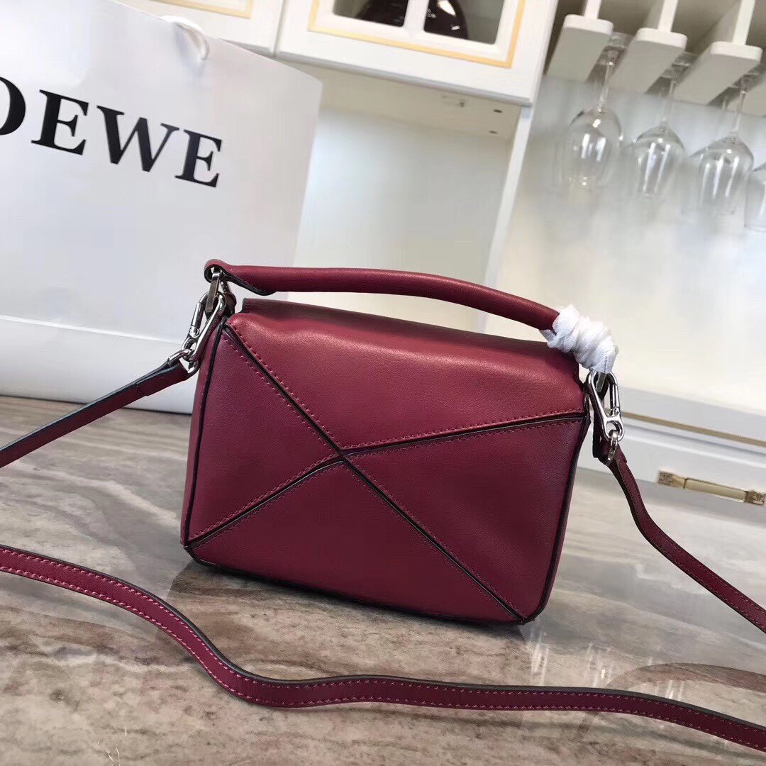 送料無料新入荷Loeweロエベスーパーコピー代引き可能国内発送後払い安全必ず届く信用できるサイトト