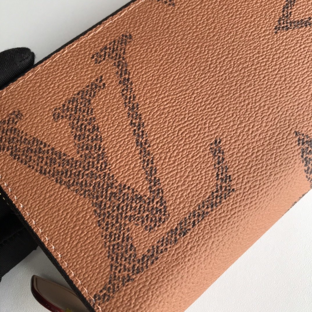 送料無料新入荷ルイヴィトンLouis Vuitton財布実物の写真スーパーコピー代引き可能国内発送後払い安全必ず届く信用できるサイトト