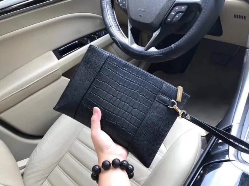 偽物おすすめ口コミVersace ヴェルサーチ 実物の写真スーパーコピーバッグN品代引き対応国内発送後払い安全必ず届く人気サイト