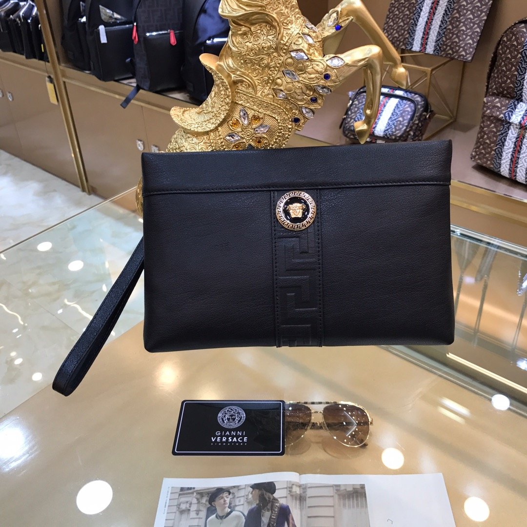 偽物おすすめ口コミVersace ヴェルサーチ 実物の写真スーパーコピーバッグN品代引き対応国内発送後払い安全必ず届く人気サイト