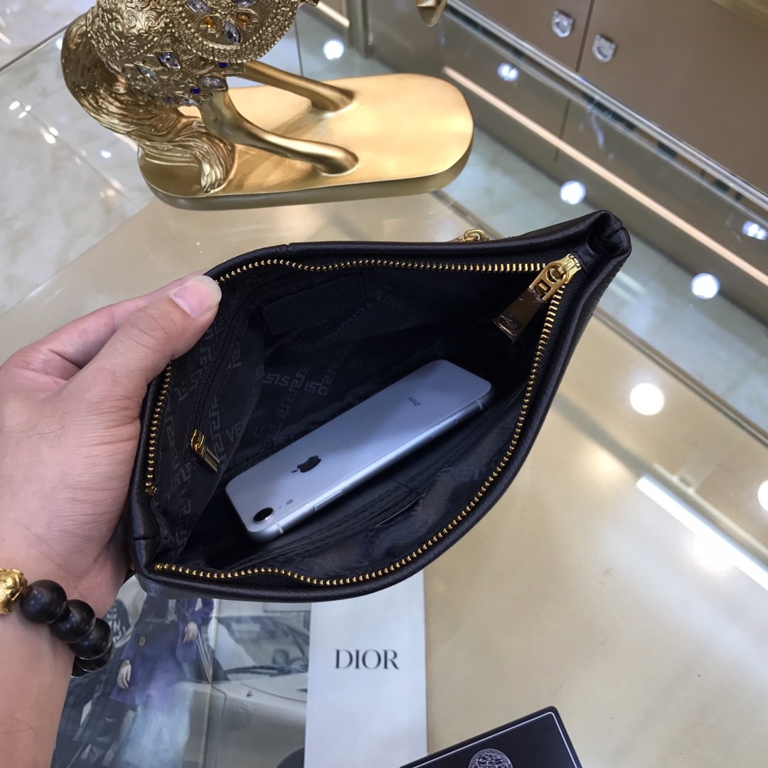 偽物おすすめ口コミVersace ヴェルサーチ 実物の写真スーパーコピーバッグN品代引き対応国内発送後払い安全必ず届く人気サイト