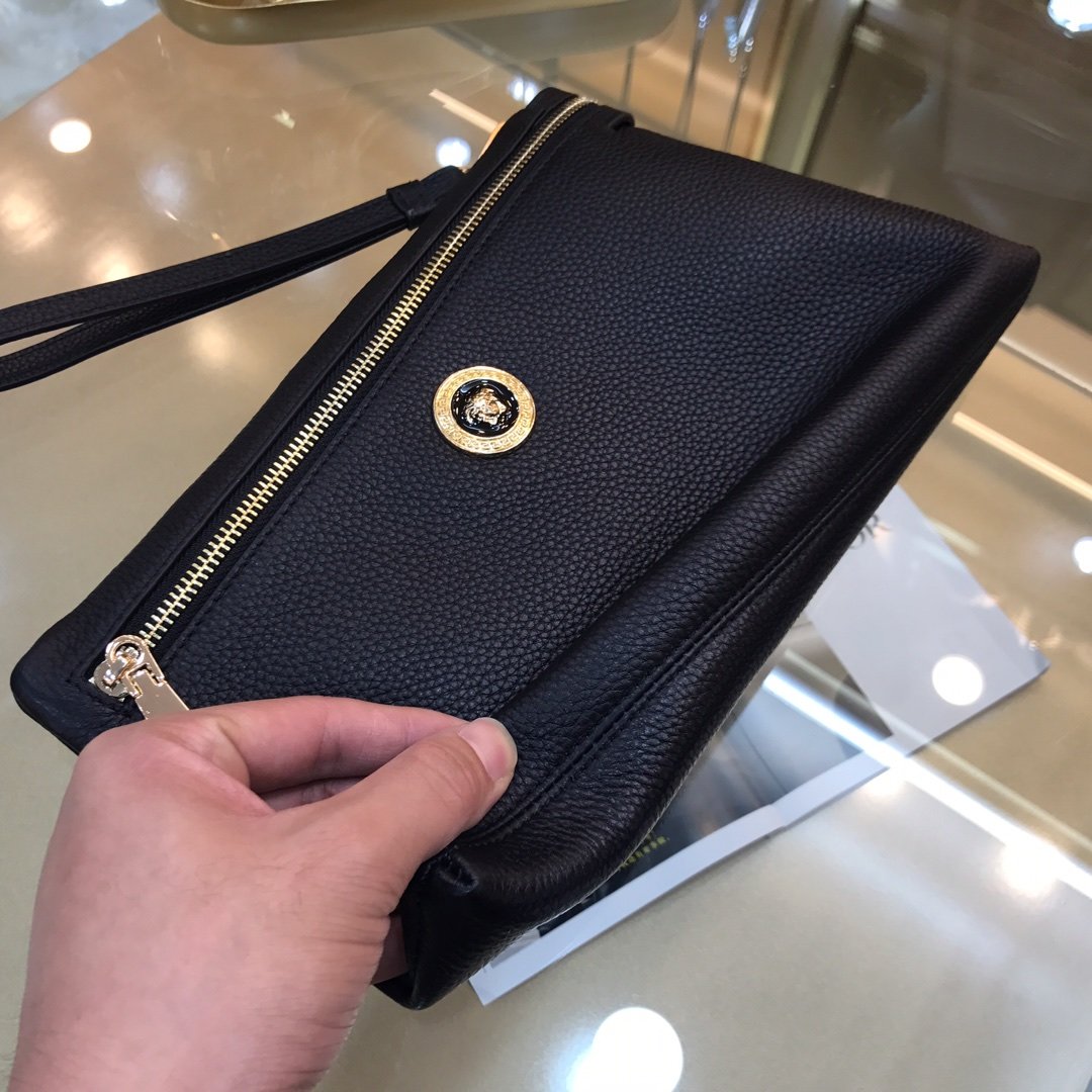 偽物おすすめ口コミVersace ヴェルサーチ 実物の写真スーパーコピーバッグN品代引き対応国内発送後払い安全必ず届く人気サイト