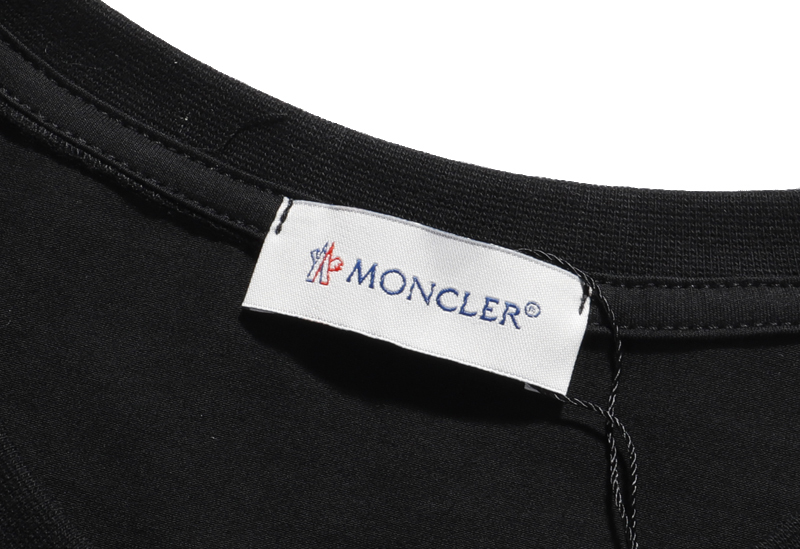 国内発送後払いモンクレール Moncler 半袖 メンズ/レディース Tシャツ 実物の写真 スーパーコピーTシャツN品代引き対応送料無料安全必ず届く信用できるサイト