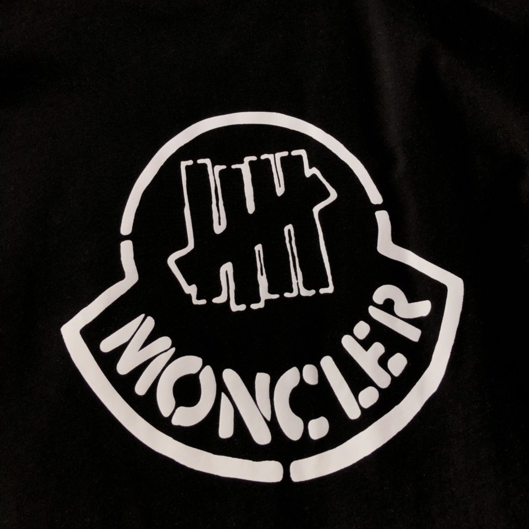 国内発送後払いモンクレール Moncler 半袖 メンズ/レディース Tシャツ 実物の写真 スーパーコピーTシャツN品代引き対応送料無料安全必ず届く信用できるサイト