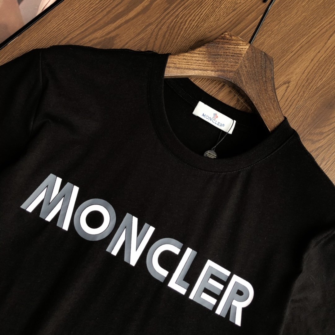 国内発送後払いモンクレール Moncler 半袖 メンズ/レディース Tシャツ 実物の写真 スーパーコピーTシャツN品代引き対応送料無料安全必ず届く信用できるサイト