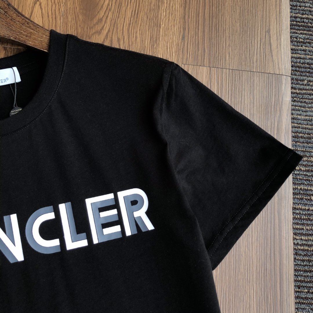 国内発送後払いモンクレール Moncler 半袖 メンズ/レディース Tシャツ 実物の写真 スーパーコピーTシャツN品代引き対応送料無料安全必ず届く信用できるサイト