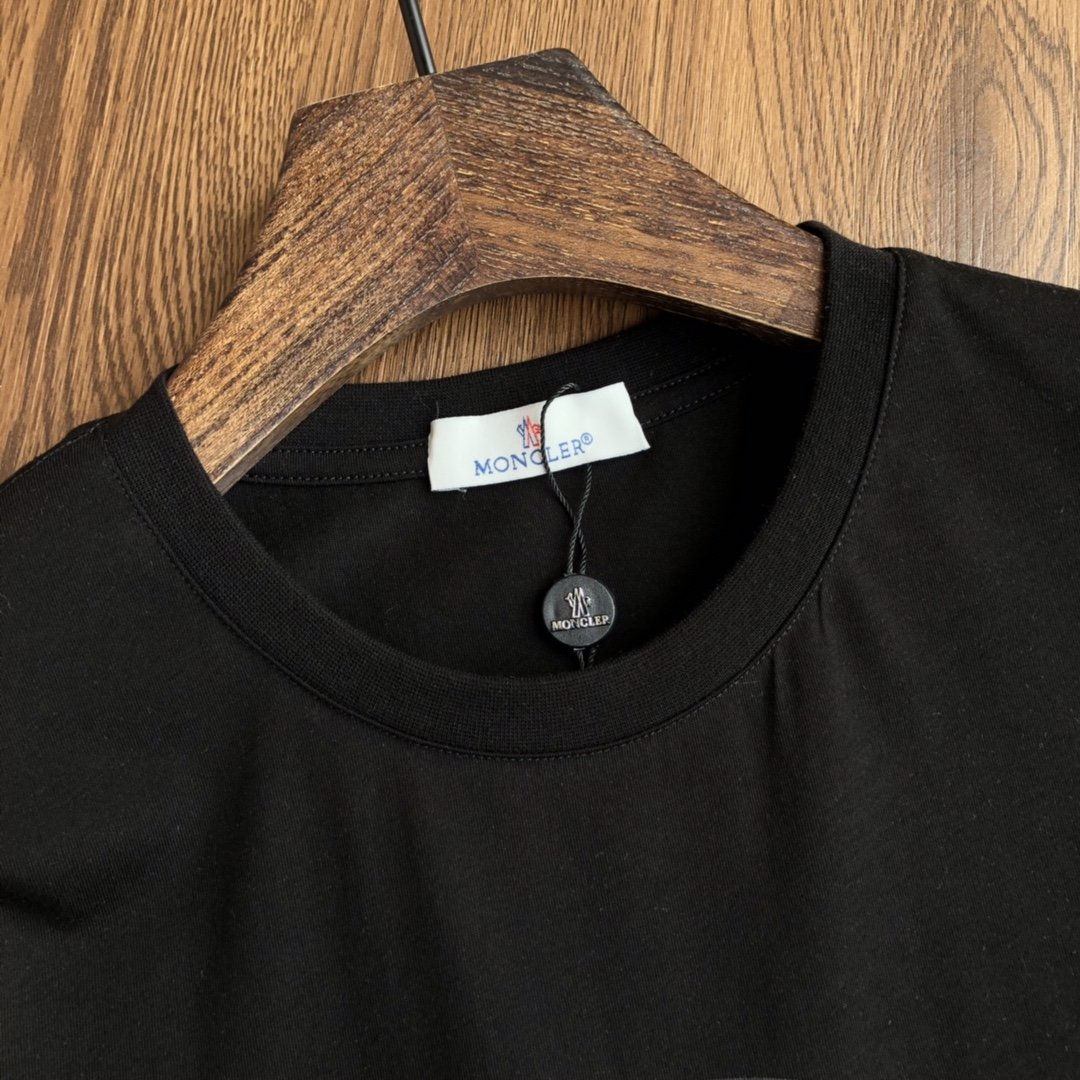 国内発送後払いモンクレール Moncler 半袖 メンズ/レディース Tシャツ 実物の写真 スーパーコピーTシャツN品代引き対応送料無料安全必ず届く信用できるサイト