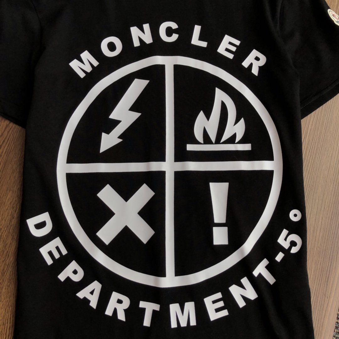 国内発送後払いモンクレール Moncler 半袖 メンズ/レディース Tシャツ 実物の写真 スーパーコピーTシャツN品代引き対応送料無料安全必ず届く信用できるサイト