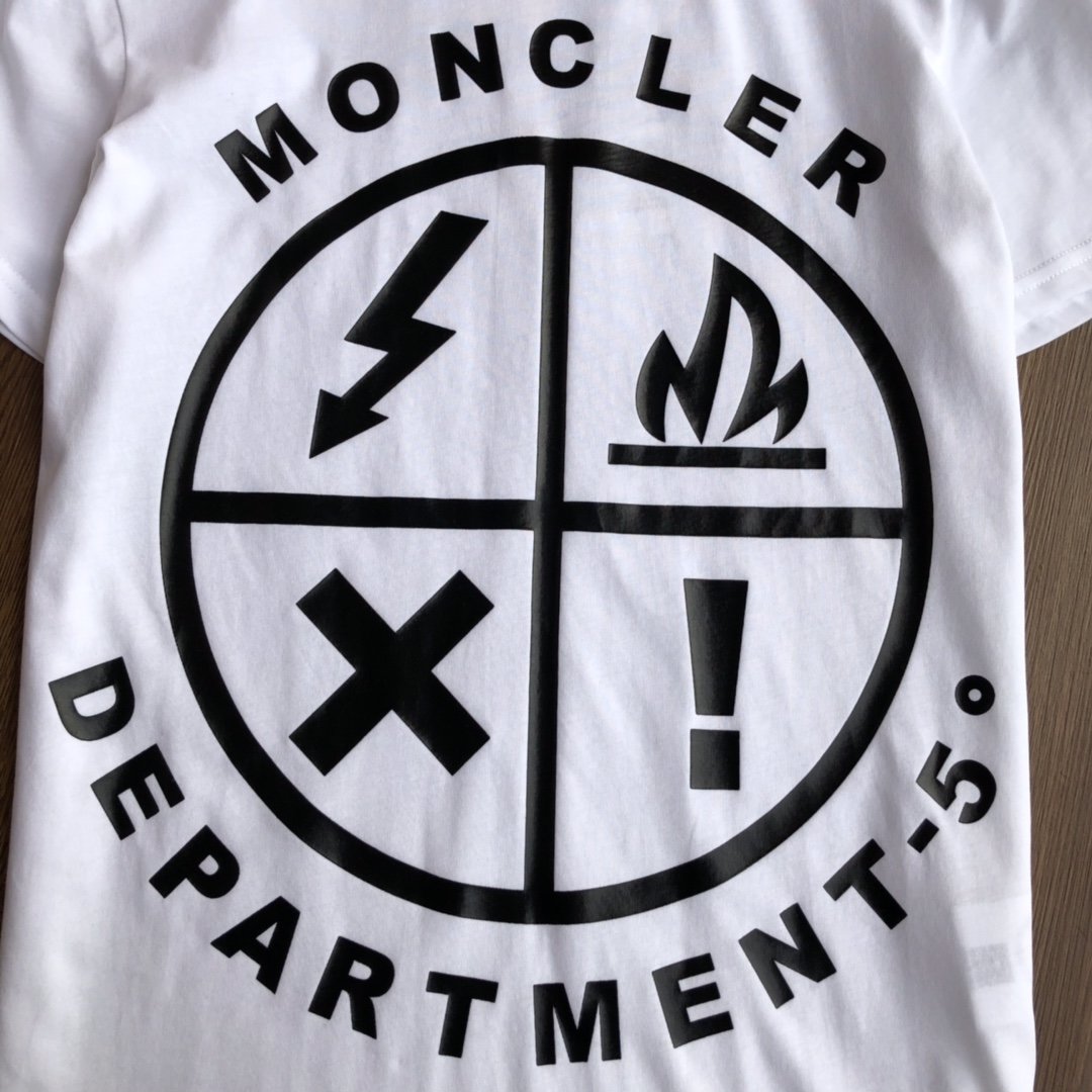 国内発送後払いモンクレール Moncler 半袖 メンズ/レディース Tシャツ 実物の写真 スーパーコピーTシャツN品代引き対応送料無料安全必ず届く信用できるサイト