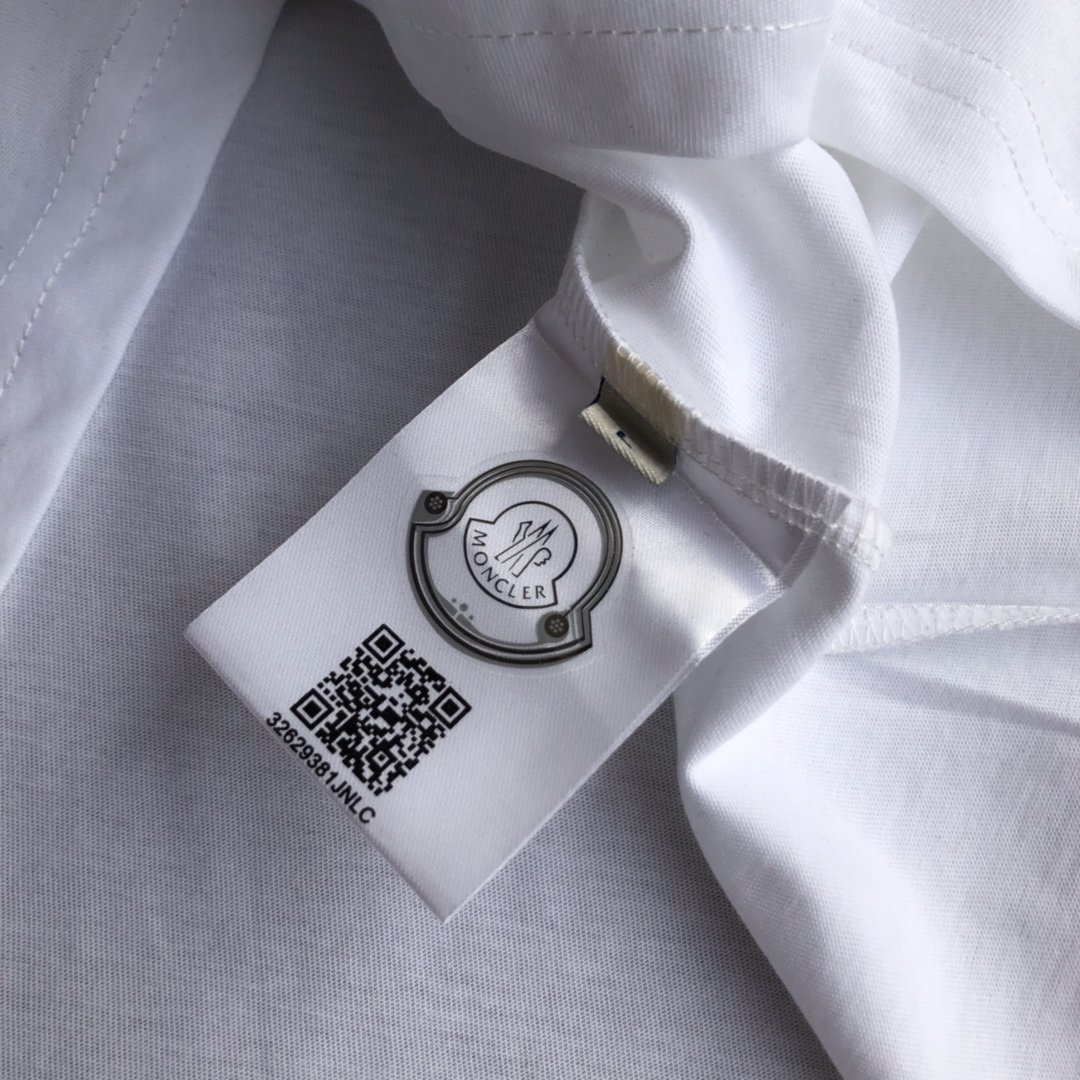 国内発送後払いモンクレール Moncler 半袖 メンズ/レディース Tシャツ 実物の写真 スーパーコピーTシャツN品代引き対応送料無料安全必ず届く信用できるサイト