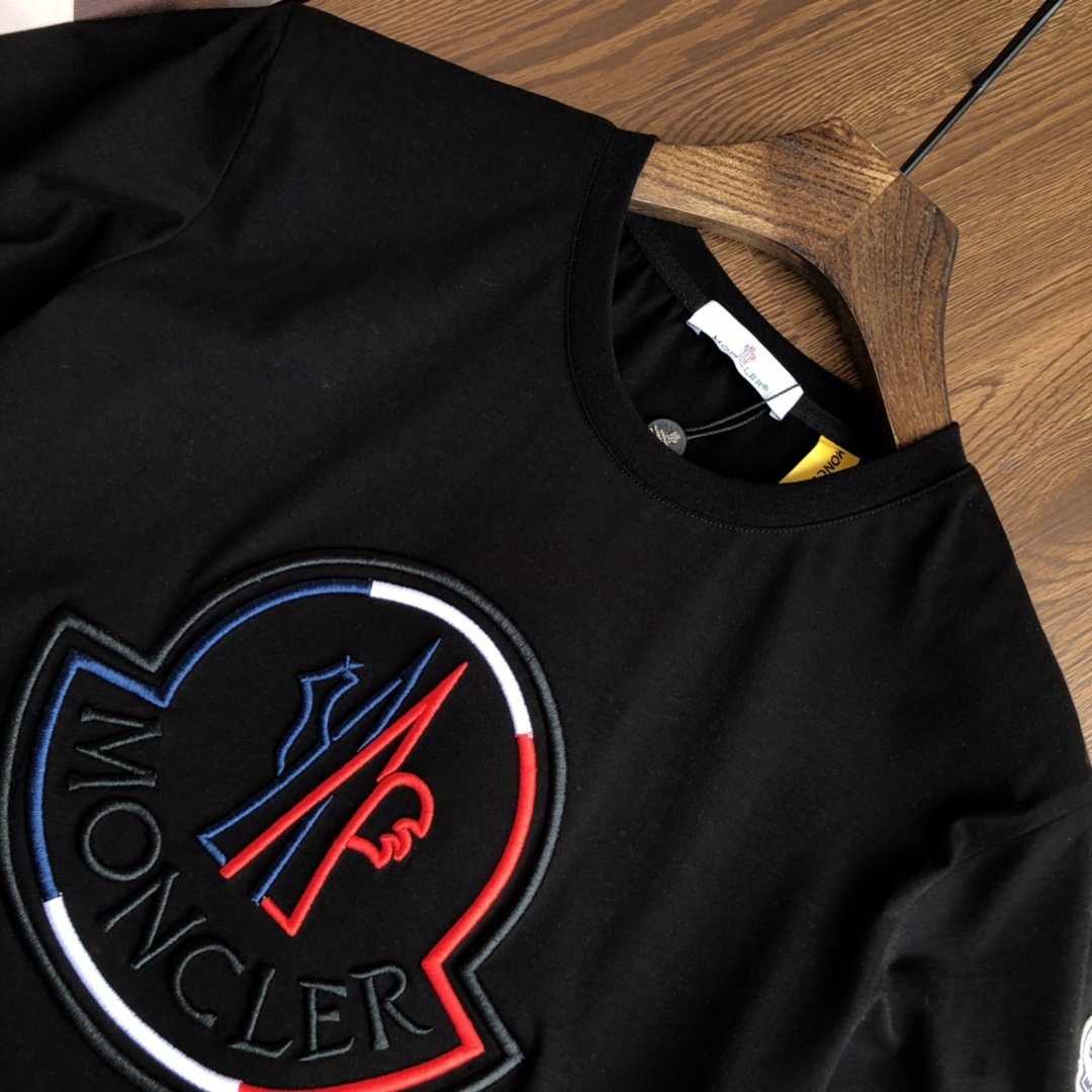 国内発送後払いモンクレール Moncler 半袖 メンズ/レディース Tシャツ 実物の写真 スーパーコピーTシャツN品代引き対応送料無料安全必ず届く信用できるサイト