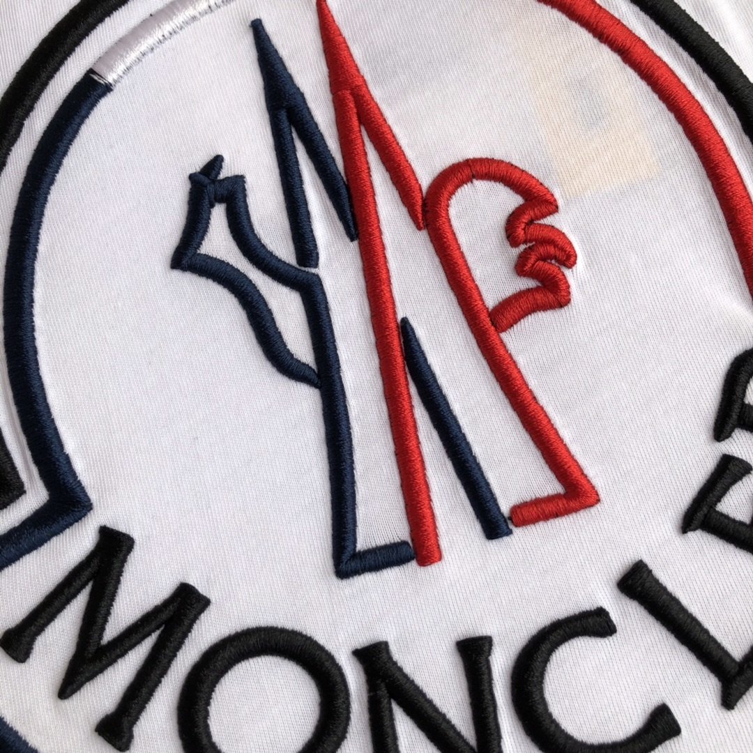 国内発送後払いモンクレール Moncler 半袖 メンズ/レディース Tシャツ 実物の写真 スーパーコピーTシャツN品代引き対応送料無料安全必ず届く信用できるサイト