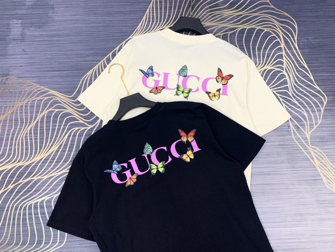 人気が爆発 Gucci グッチ Tシャツ メンズ/レディース ラウンドネック半袖  実物の写真 スーパーコピーN品代引き対応国内発送後払い送料無料安全必ず届く信用できるサイト