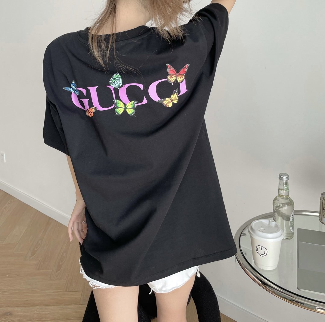 人気が爆発 Gucci グッチ Tシャツ メンズ/レディース ラウンドネック半袖  実物の写真 スーパーコピーN品代引き対応国内発送後払い送料無料安全必ず届く信用できるサイト