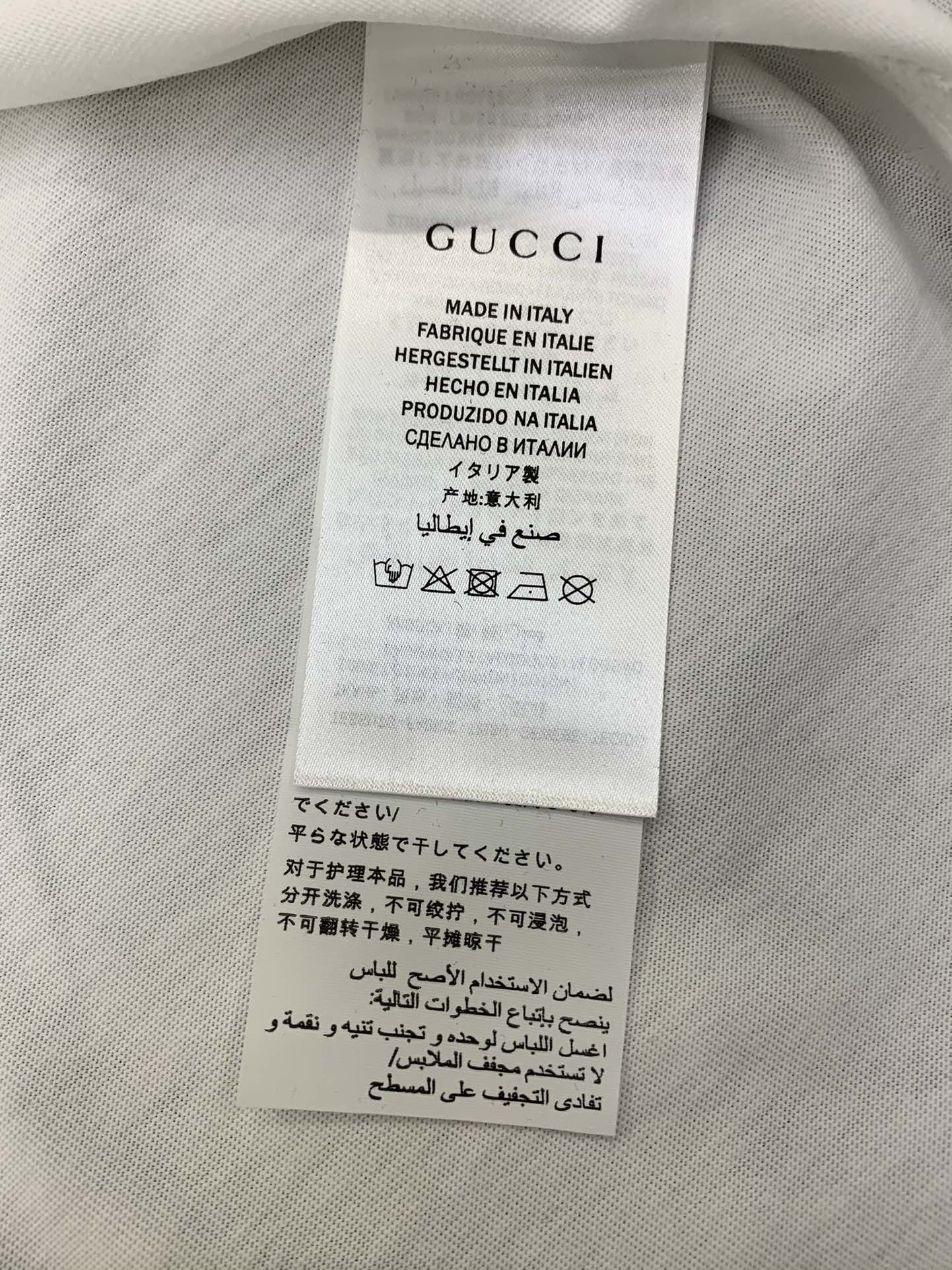 人気が爆発 Gucci グッチ Tシャツ メンズ/レディース ラウンドネック半袖  実物の写真 スーパーコピーN品代引き対応国内発送後払い送料無料安全必ず届く信用できるサイト