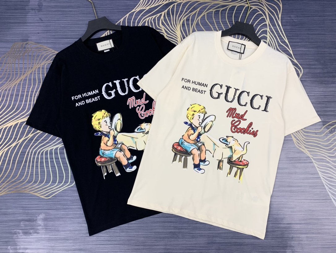 人気が爆発 Gucci グッチ Tシャツ メンズ/レディース ラウンドネック半袖  実物の写真 スーパーコピーN品代引き対応国内発送後払い送料無料安全必ず届く信用できるサイト