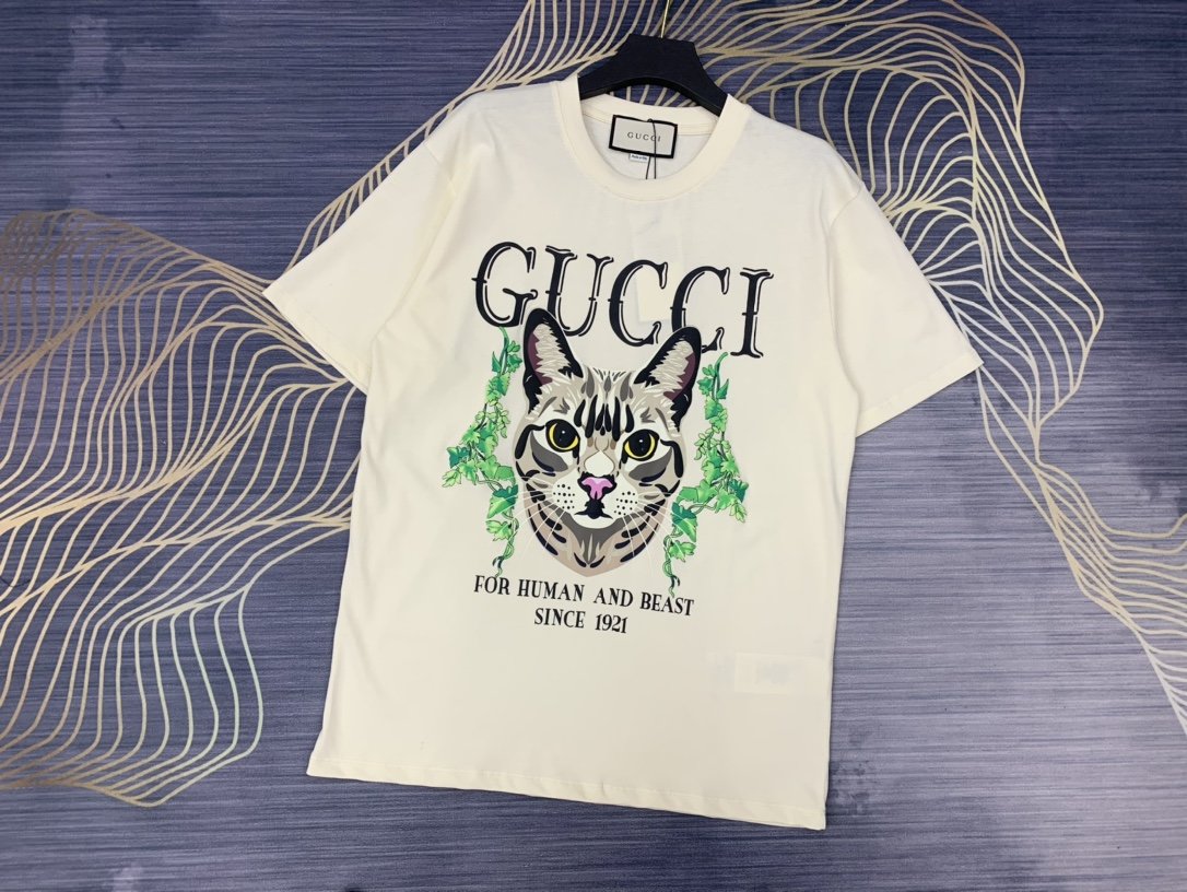 人気が爆発 Gucci グッチ Tシャツ メンズ/レディース ラウンドネック半袖  実物の写真 スーパーコピーN品代引き対応国内発送後払い送料無料安全必ず届く信用できるサイト