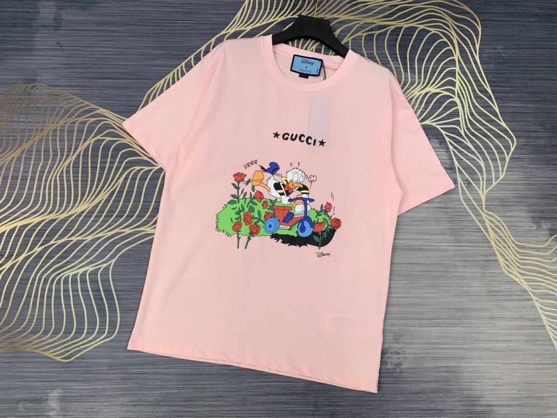 人気が爆発 Gucci グッチ Tシャツ メンズ/レディース ラウンドネック半袖  実物の写真 スーパーコピーN品代引き対応国内発送後払い送料無料安全必ず届く信用できるサイト