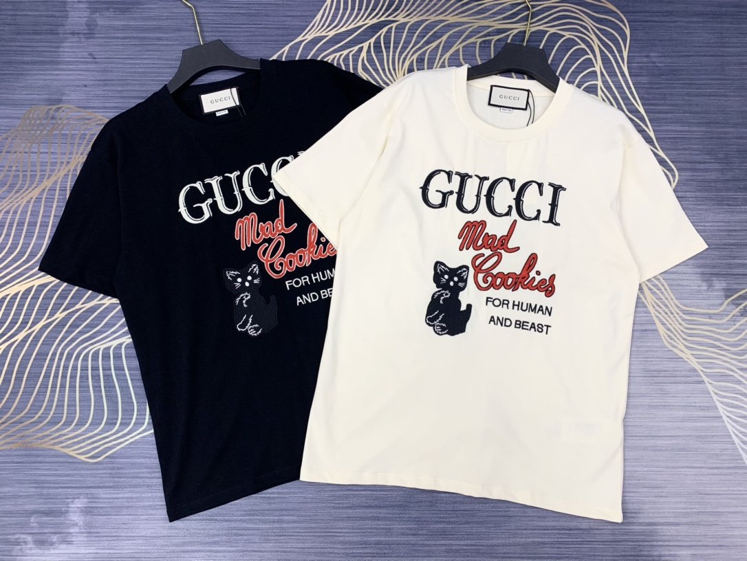 人気が爆発 Gucci グッチ Tシャツ メンズ/レディース ラウンドネック半袖  実物の写真 スーパーコピーN品代引き対応国内発送後払い送料無料安全必ず届く信用できるサイト